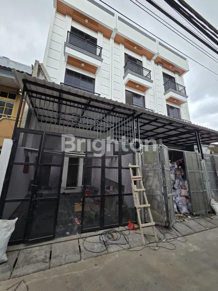 image RUMAH BARU 3 3/4  LANTAI DURI KEPA STRATEGIS (2)