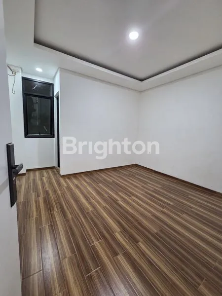 image RUMAH BARU 3 3/4  LANTAI DURI KEPA STRATEGIS (7)