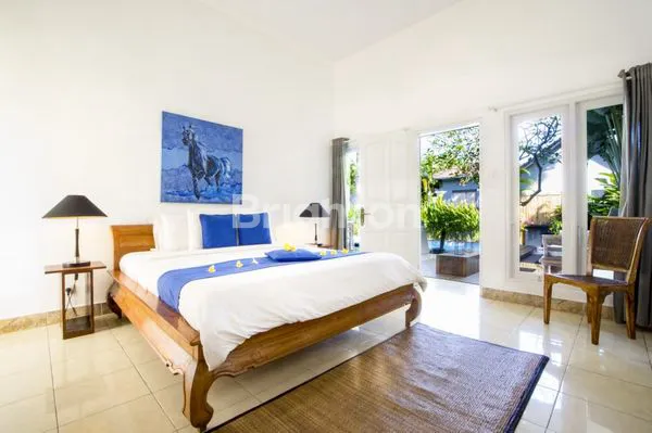 image VILLA MEWAH 3KT DI SEMINYAK, SEWA TAHUNAN (3)