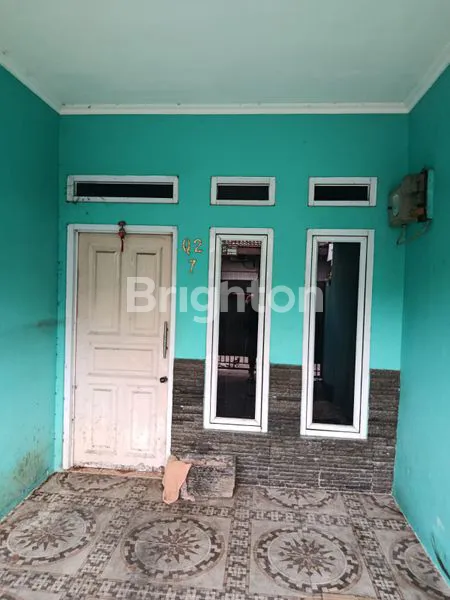 image RUMAH SIAP HUNI DEKAT SUMMARECON BEKASI (2)