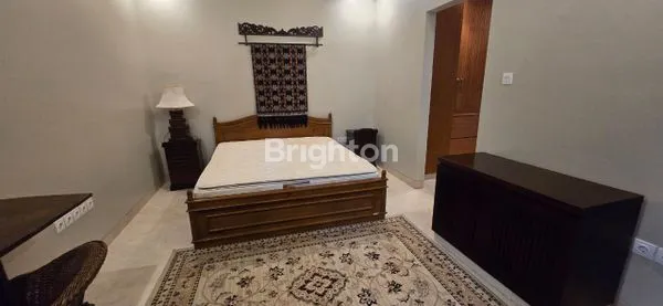 image AN EXCLUSIVE VILLA ON EASY MAIN ROAD (4)