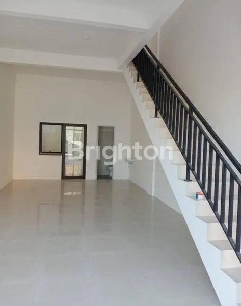 image RUKO PREMIUM 3 LANTAI SUKOLILO MEPET PAKUWON CITY MULYOSARI KEPUTIH (6)