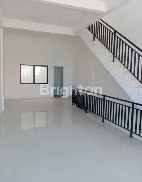 image RUKO PREMIUM 3 LANTAI SUKOLILO MEPET PAKUWON CITY MULYOSARI KEPUTIH (2)