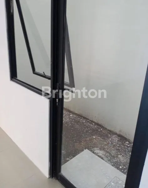 image RUKO PREMIUM 3 LANTAI SUKOLILO MEPET PAKUWON CITY MULYOSARI KEPUTIH (3)