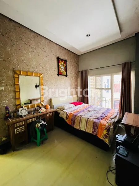 image RUMAH MEWAH FULL FURNISHED DI MUTIARA GADING, SIAP HUNI 3KT (6)