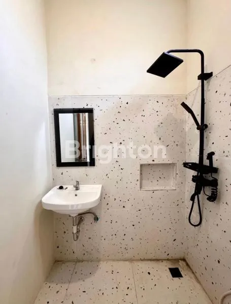 image DIJUAL RUMAH RAPI SIAP HUNI - CIRENDEU, LEBAK BULUS,  LT: 60 M2/LB: 117M2 (5)