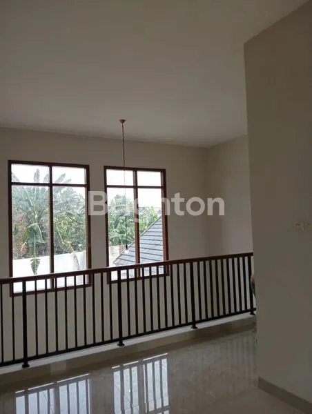 image RUMAH MEWAH LT 354M² DI KEMANG PRATAMA 2 BEKASI (3)