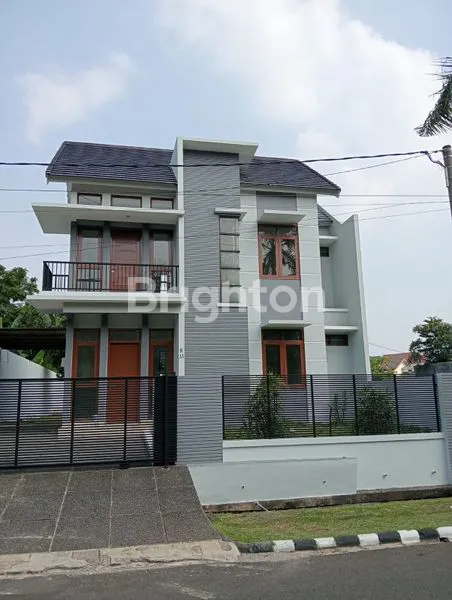 image RUMAH MEWAH LT 354M² DI KEMANG PRATAMA 2 BEKASI (1)