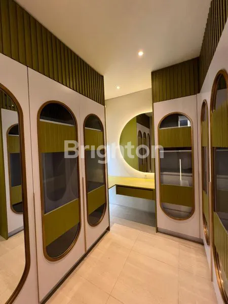 image JUAL RUMAH 2LANTAI NORTHWEST HILL FULL FURNISH CITRALAND SURABAYA BARAT (7)