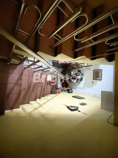 image JUAL CEPAT RUMAH 2 LT LOKASI STRATEGIA (8)