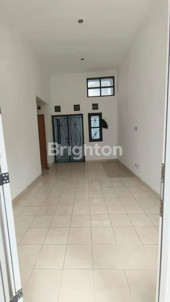 image HUNIAN STRATEGIS DI GRAHA RAYA BINTARO, 2 KT (5)