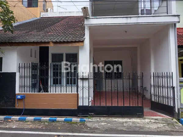 image RUMAH 2 LANTAI DI SULFAT, LT 125M², 4 KT (1)