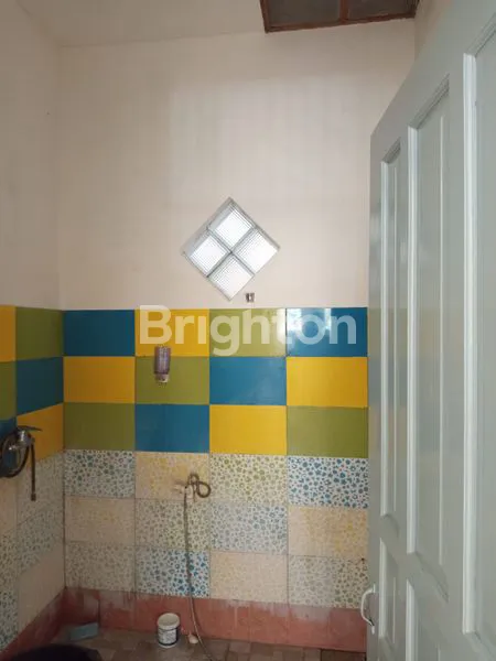 image RUMAH 2 LANTAI DI SULFAT, LT 125M², 4 KT (7)