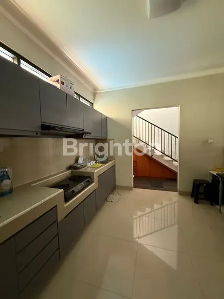 image HUNIAN EKSKLUSIF CIPETE SELATAN, 3+3 KT, 500M² LB (5)