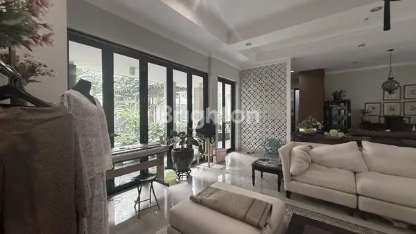 image HUNIAN EKSKLUSIF CIPETE SELATAN, 3+3 KT, 500M² LB (1)