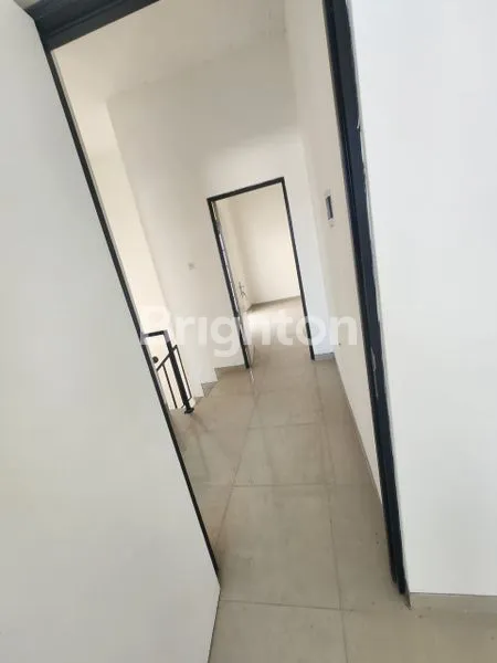 image NEW GREEN HILL RUMAH SIAP HUNI MINIMALIS 2LT BAGUS BS NEGO (4)