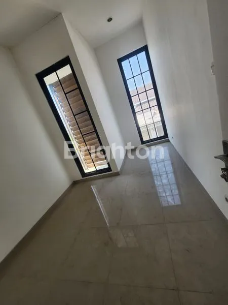 image NEW GREEN HILL RUMAH SIAP HUNI MINIMALIS 2LT BAGUS BS NEGO (8)