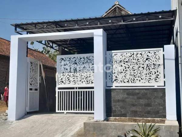 image RUMAH SIAP HUNI DEKAT KOTA TULUNGAGUNG  (1)