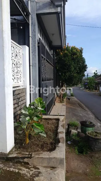 image RUMAH SIAP HUNI DEKAT KOTA TULUNGAGUNG  (2)