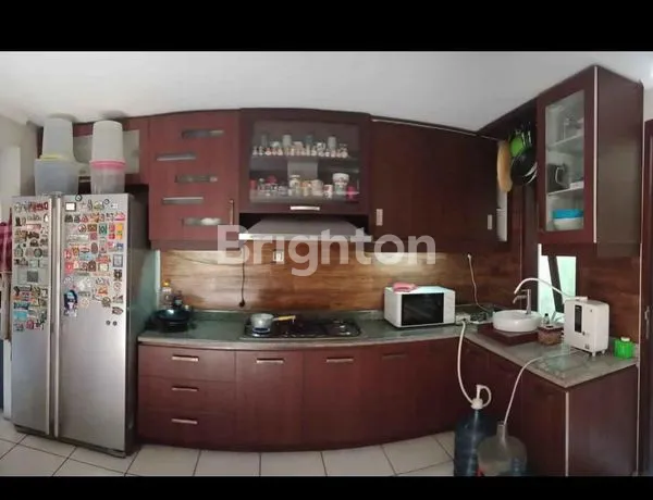 image GAYUNGSARI MURAH RUMAH SIAP HUNI LOKASI SANGAT STRATEGIS PUSAT KOTA (6)