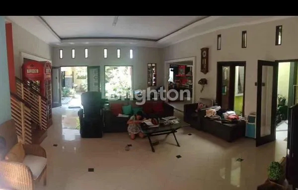image GAYUNGSARI MURAH RUMAH SIAP HUNI LOKASI SANGAT STRATEGIS PUSAT KOTA (1)