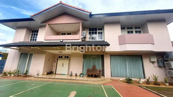 image RUMAH MEWAH 2 LANTAI DI CIPETE UTARA, LT 899M² (6)