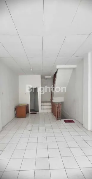 image RUKO GANDENG PETOJO 4 LANTAI (4)