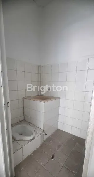 image RUKO GANDENG PETOJO 4 LANTAI (5)