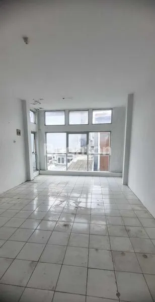 image RUKO GANDENG PETOJO 4 LANTAI (7)