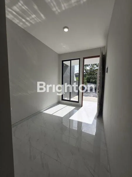 image RUMAH MINIMALIS BERKUALITAS DI BARUK UTARA SURABAYA DEKAT MERR / SEMAMPIR / WONOREJO (2)