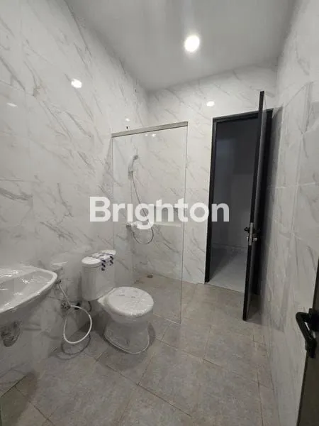 image RUMAH MINIMALIS BERKUALITAS DI BARUK UTARA SURABAYA DEKAT MERR / SEMAMPIR / WONOREJO (8)