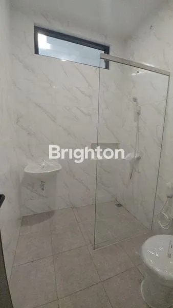 image RUMAH MINIMALIS BERKUALITAS DI BARUK UTARA SURABAYA DEKAT MERR / SEMAMPIR / WONOREJO (7)