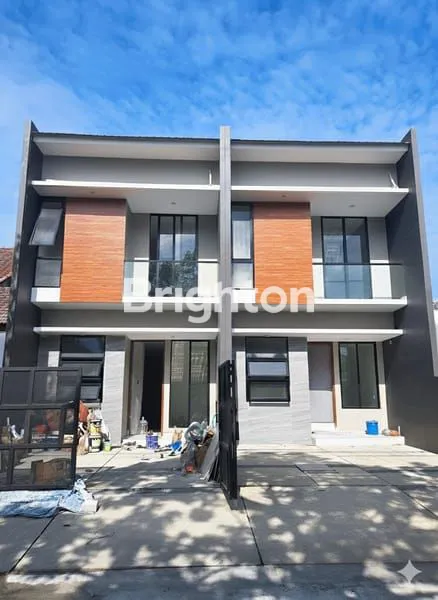 image RUMAH MINIMALIS BERKUALITAS DI BARUK UTARA SURABAYA DEKAT MERR / SEMAMPIR / WONOREJO (1)