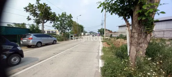 image LAHAN STRATEGIS  SHM 2000 M2 KERING SIAP BANGUN DI RAYA KREMBUNG JASEM NGORO MOJOKERTO  (5)