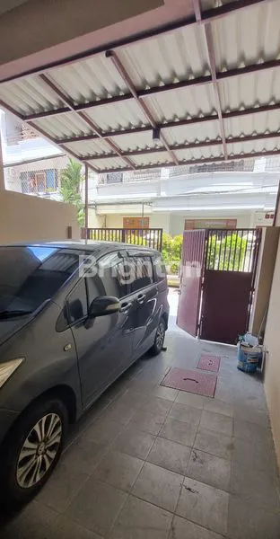 image RUMAH STRATEGIS DI JELAMBAR 4 LANTAI (3)