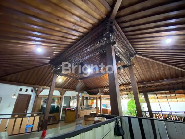 image DIJUAL RUANG USAHA TENGAH KOTA SOLO, BANGUNAN ETNIK JAWA KUNO, KONDISI TERAWAT DAN MINIM RENOVASI, SUPER LANGKA SIAP UTK USAHA (2)