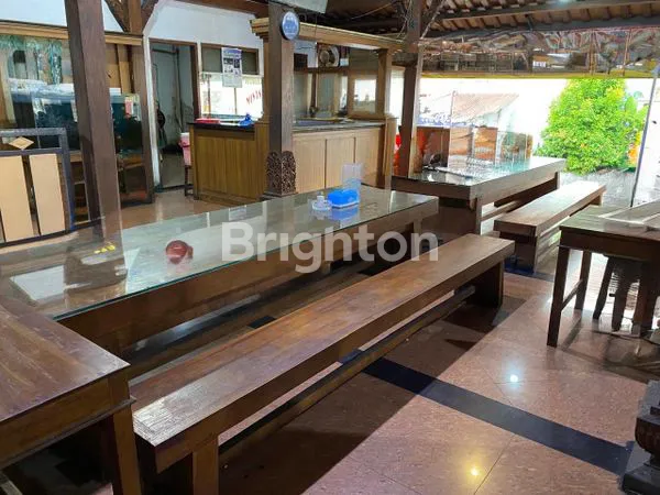 image DIJUAL RUANG USAHA TENGAH KOTA SOLO, BANGUNAN ETNIK JAWA KUNO, KONDISI TERAWAT DAN MINIM RENOVASI, SUPER LANGKA SIAP UTK USAHA (3)