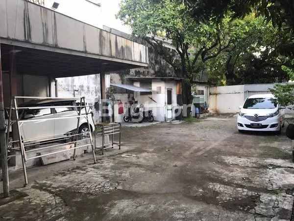 image RUMAH USAHA BANGUNAN INDUSTRI LUAS, NGAGEL TAMA, BARATAJAYA, GUBENG, SURABAYA TENGAH, JAWA TIMUR (4)