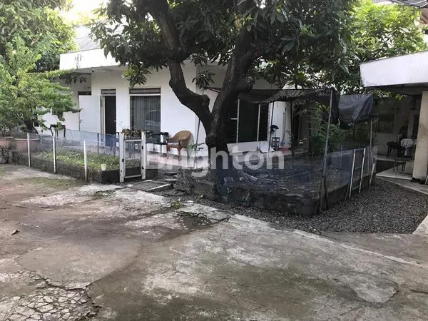 image RUMAH USAHA BANGUNAN INDUSTRI LUAS, NGAGEL TAMA, BARATAJAYA, GUBENG, SURABAYA TENGAH, JAWA TIMUR (8)