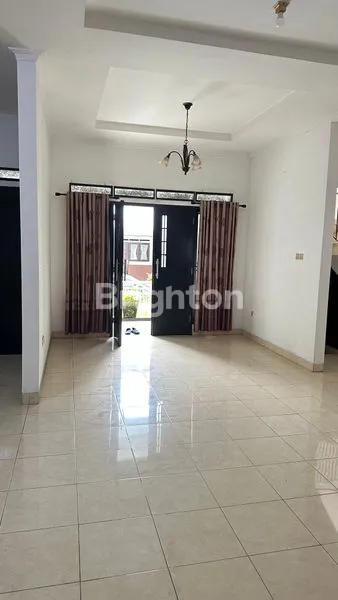 image RUMAH MEWAH 2 LANTAI DI THE NATURE SENTUL, SIAP HUNI (8)