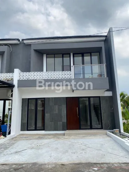 DIKONTRAKAN RUMAH 2 LANTAI BARU SIAP HUNI DI THE GRANDIA RESIDENCE SEMARANG