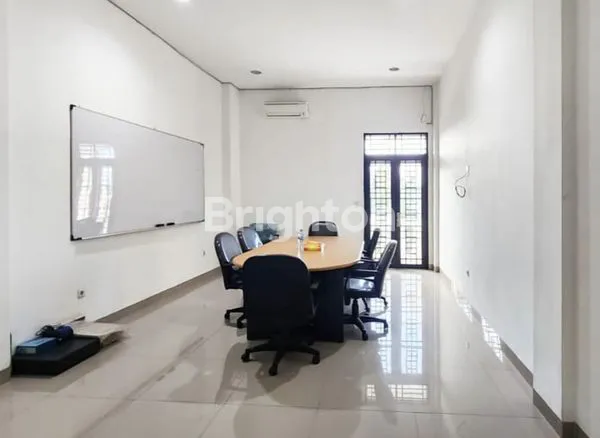 image RUKO 3 TINGKAT SIAP HUNI JL BILAL (7)