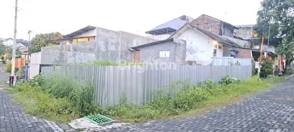 image RUMAH SIAP HUNI, LOKASI NYAMAN & BONUS TANAH DI SEMARANG (4)