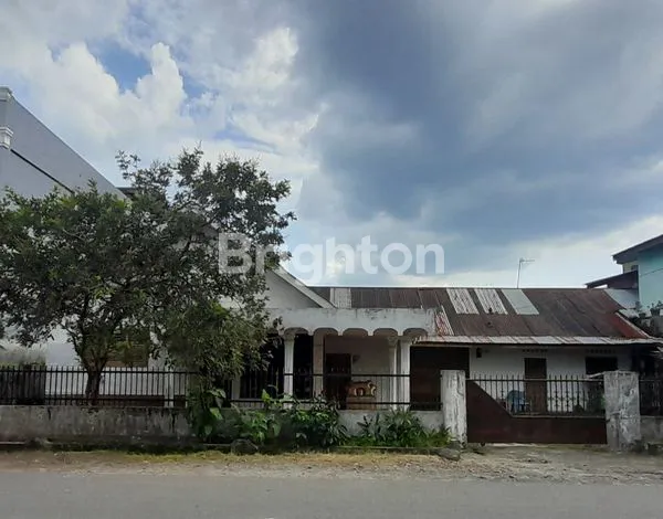 image RUMAH BANGUNAN LAMA MASIH LAYAK PAKAI  PERLU  RENOVASI SEDIKIT. (1)