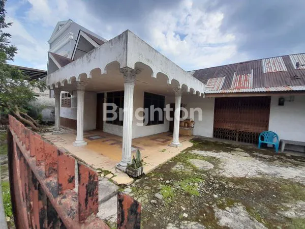 image RUMAH BANGUNAN LAMA MASIH LAYAK PAKAI  PERLU  RENOVASI SEDIKIT. (3)