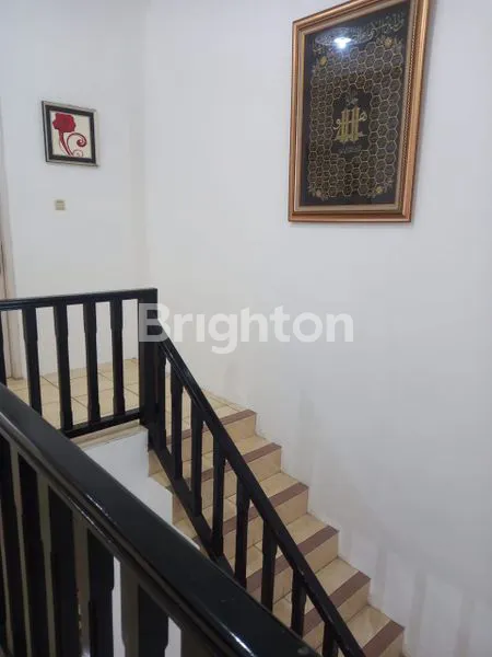 image RUMAH STRATEGIS DI GRIYA LOKA BSD (7)