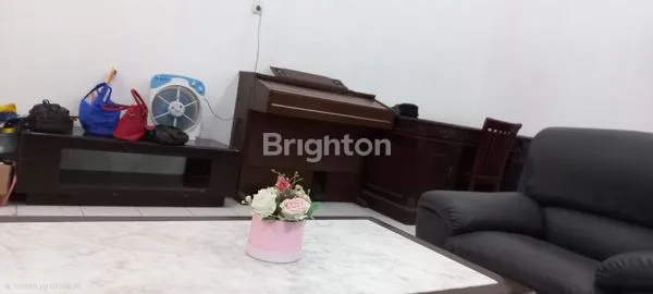 image DI JUAL / SEWA RUMAH SIAP PAKAI BAGUS PLAMONGAN INDAH (7)