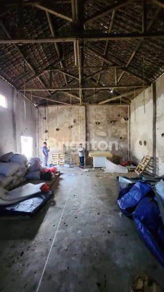 image SEWA GUDANG PASURUAN, LUAS TANAH 600M², AKSES TRUK (3)