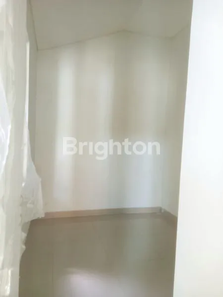 image RUMAH 2 KT DI CLUSTER DALTON, DEKAT STASIUN & AEON BSD (5)