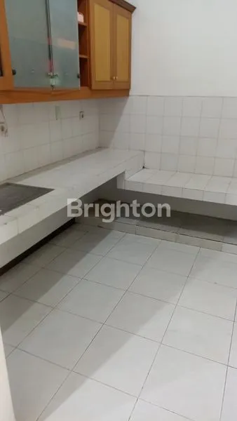 image RUMAH NIRWANA EKSEKUTIF WONOREJO RUNGKUT (5)